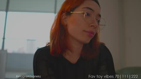 Snapshot of dearnina chatting on March 12, 10:17 pm NINA   30OFF online show from March 12, 10:17 pm