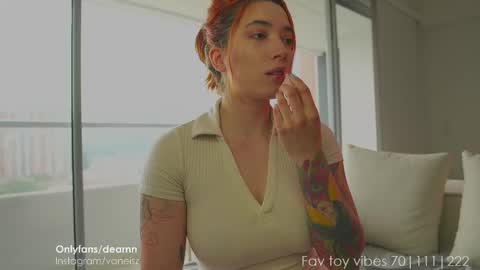 Snapshot of dearnina chatting on February 21, 8:27 pm NINA   30OFF online show from February 21, 8:27 pm