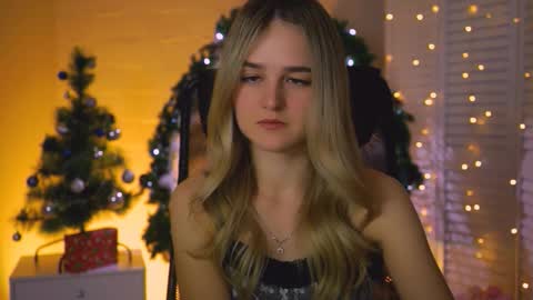 Debora online show from December 20, 3:57 am