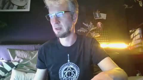 Deen online show from January 4, 6:51 pm