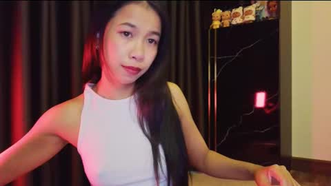 deedeedoll online show from March 14, 11:03 am