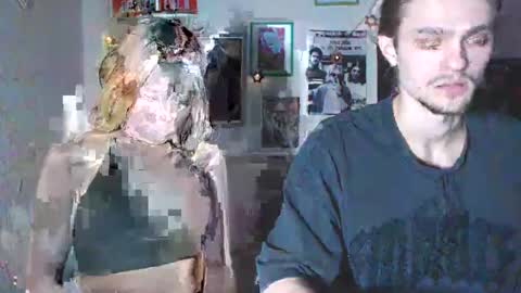 deepholedayss online show from March 31, 11:54 am