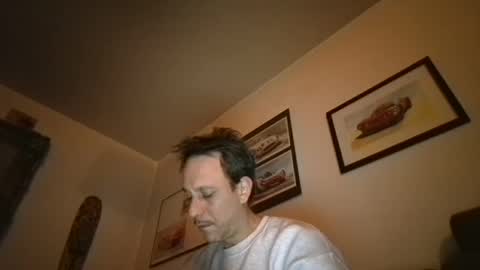 Snapshot of degrandis chatting on February 16, 11:16 pm Luka Magic online show from February 16, 11:16 pm