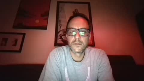 Snapshot of degrandis chatting on December 3, 11:29 pm Luka Magic online show from December 3, 11:29 pm