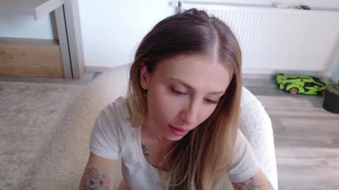 Di online show from April 8, 12:08 pm