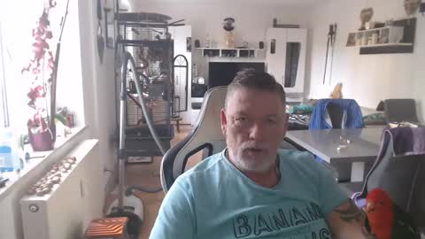 deinprinz2312 online show from November 3, 9:10 am