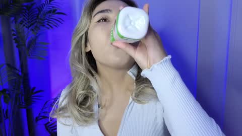 sexy bimbo little kitty asian misstress quen princes sexy girl you can just call me pleasure online show from December 5, 6:04 am