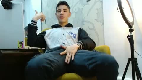 delglo online show from October 10, 4:40 am