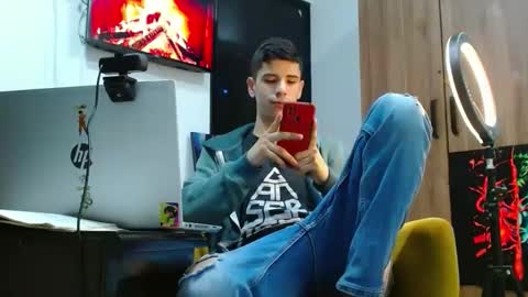 delglo online show from October 13, 10:01 pm