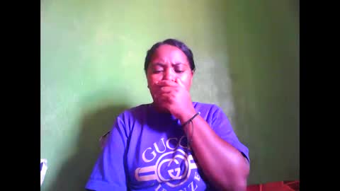 deliah712909 online show from February 3, 6:33 am