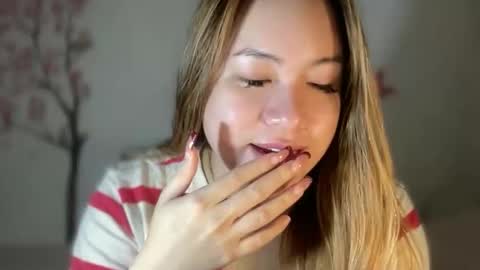 Snapshot of delicious_iya69 chatting on September 18, 7:29 pm iyalicious online show from September 18, 7:29 pm