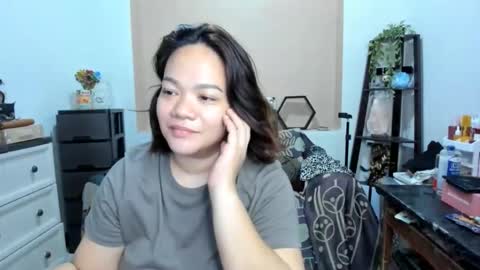 delightfulcurvy online show from April 8, 12:57 am