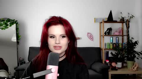 dellacrush_ online show from September 15, 5:58 pm