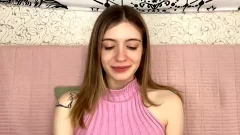 Sia online show from April 25, 7:43 am