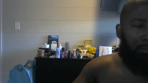 Snapshot of delta7012 chatting on December 21, 3:42 pm delta7012 online show from December 21, 3:42 pm