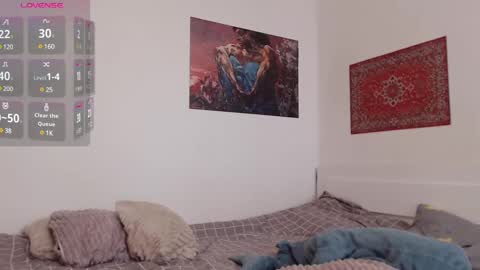 Snapshot of demiamour chatting on February 24, 1:31 pm Demi. not your babybabebb and other shit online show from February 24, 1:31 pm