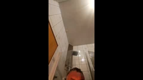 den86nis online show from March 8, 4:27 am