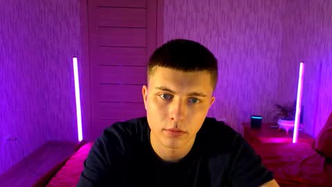 Denis online show from November 6, 1:14 pm