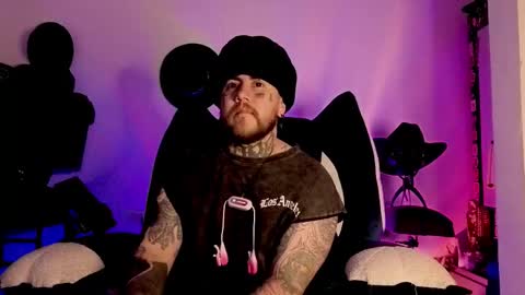 Oliver online show from February 17, 2:32 am