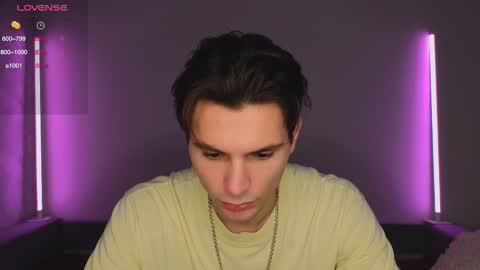 Den online show from January 6, 10:19 am