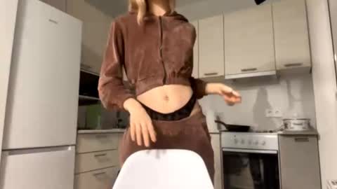 Denni online show from October 19, 4:11 pm