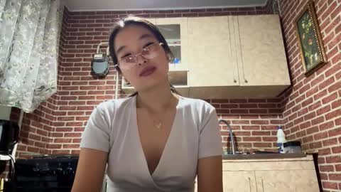 Emma online show from September 27, 7:22 pm