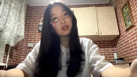 Emma online show from October 3, 2:03 pm