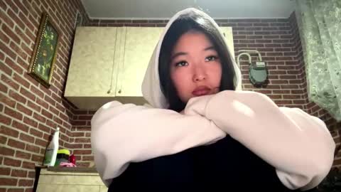 Emma online show from January 6, 5:28 pm