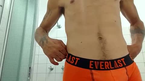 Snapshot of deon1891 chatting on January 31, 12:40 pm deon1891 online show from January 31, 12:40 pm