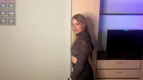 Luna online show from March 20, 4:34 pm