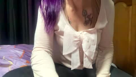 Derby Derriere online show from May 14, 7:39 am