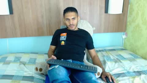 D E R E K online show from December 5, 12:36 pm