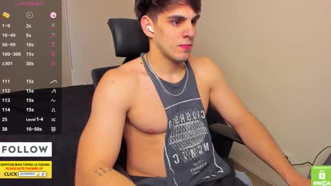 Derekcb online show from October 29, 3:36 pm