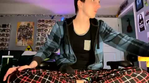 derekdings online show from June 16, 2:10 pm