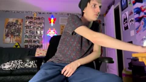 derekdings online show from January 15, 7:39 am