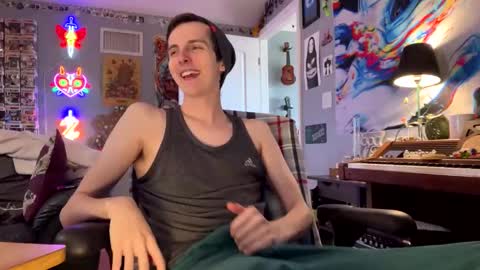 derekdings online show from November 16, 8:33 pm