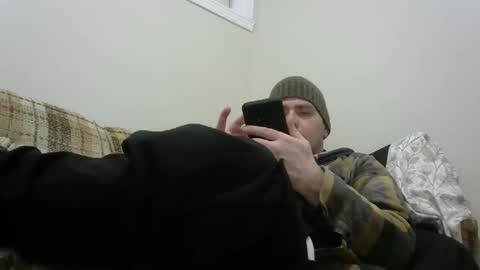Snapshot of derf007 chatting on March 1, 11:47 pm derf007 online show from March 1, 11:47 pm