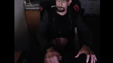 dermattes online show from October 4, 2:15 pm