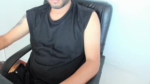    online show from May 18, 1:06 pm