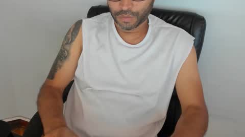     online show from June 7, 2:22 pm