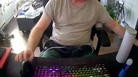 desdisdes online show from September 30, 2:16 pm