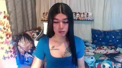LORINE online show from September 22, 1:59 pm