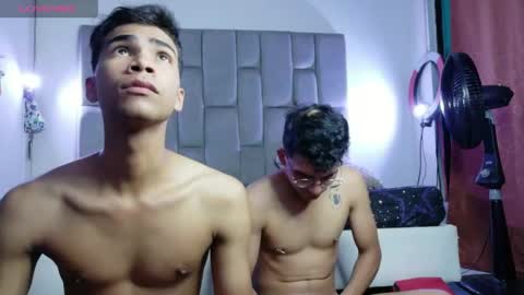 desire4duo online show from April 21, 9:16 am