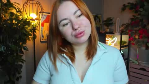 LAYLA online show from November 9, 7:34 am