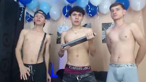 desiresofolympus_ online show from March 15, 12:04 am