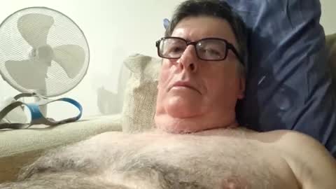 Desmon1958 online show from March 26, 7:19 pm