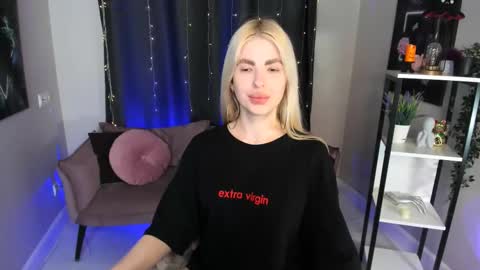 desperate_ramona online show from November 13, 6:27 am