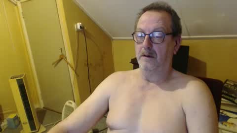 destelp online show from February 7, 11:30 pm