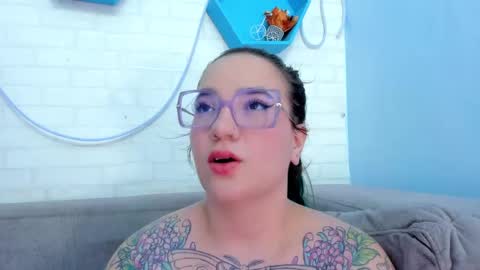 Deva Blue online show from February 11, 9:42 am