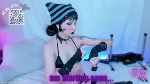 Lady Lydia aka DeviantxDarling online show from April 18, 1:29 am